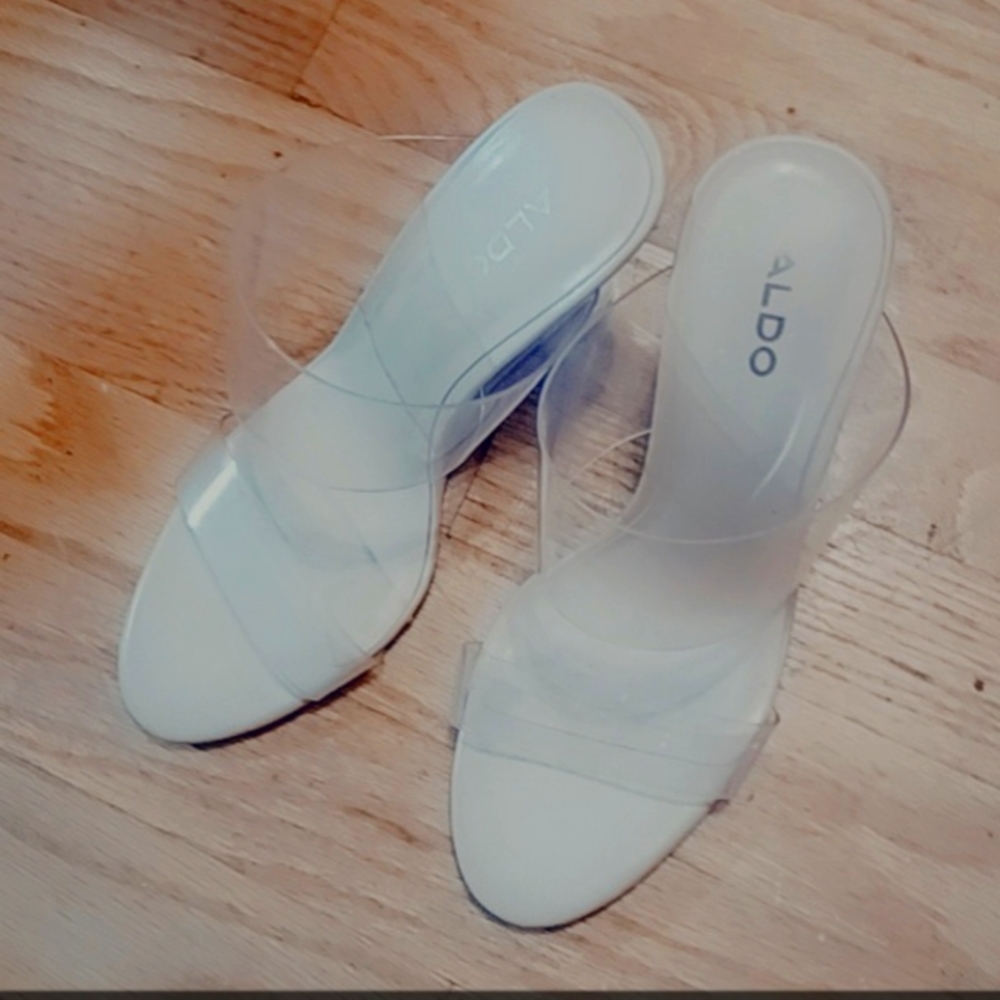 Womans heels
